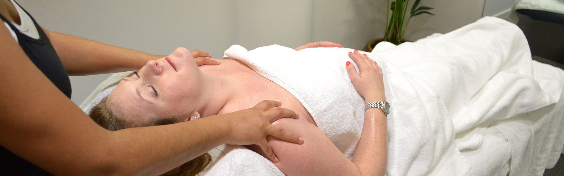 https://pregnancywithoutfear.com/wp-content/uploads/2020/07/Pregnancy-Massage-Surrey-1920x600.jpg